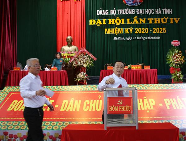 20200622 Dai hoi dang7